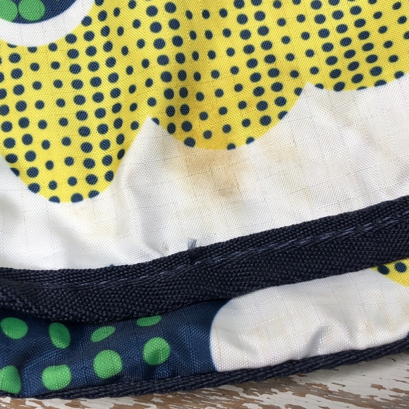 Lesportsac Bags Lesportsac Green Yellow Messenger Bag Poshmark